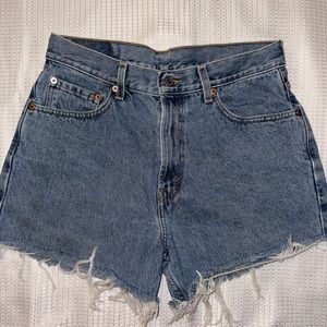 Levi’s 550 jean shorts